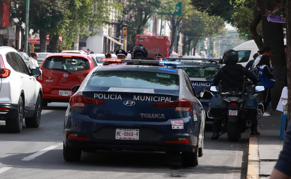 El alcalde celebró que la delincuencia en Toluca viene a la baja este año. Foto: Alejandro Vargas
