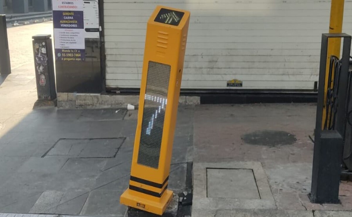 Falla en señalética lumínica del Centro Histórico de Toluca, ya la reparan