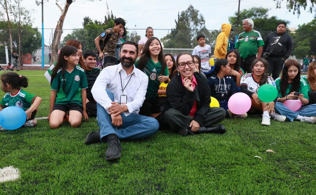 La alcaldesa Azucena Cisneros Coss inaugura la rehabilitación del deportivo Río de Luz, un espacio que durante 40 años estuvo en el olvido. Foto Especial