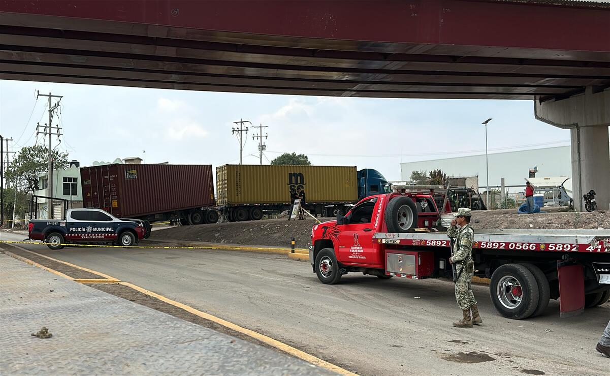 Tragedia en Tultepec: Tráiler atropella a motociclista cerca de obras del AIFA