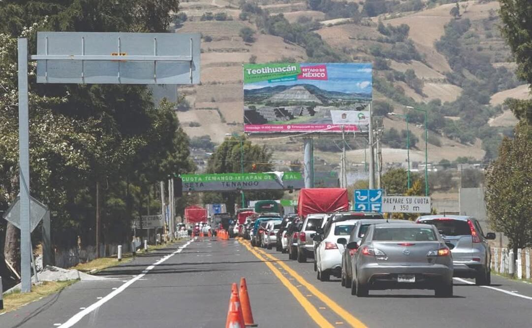 Estas manifestaciones también se trasladaron hasta el Ayuntamiento de Coatepec Harinas / Foto: Especial