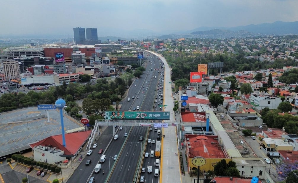 Las vialidades que rodean al Aeropuerto Internacional de Toluca reciben mantenimiento integral mediante una comisión coordinada con el Gobierno Federal. Foto Alejandro Vargas / El Universal