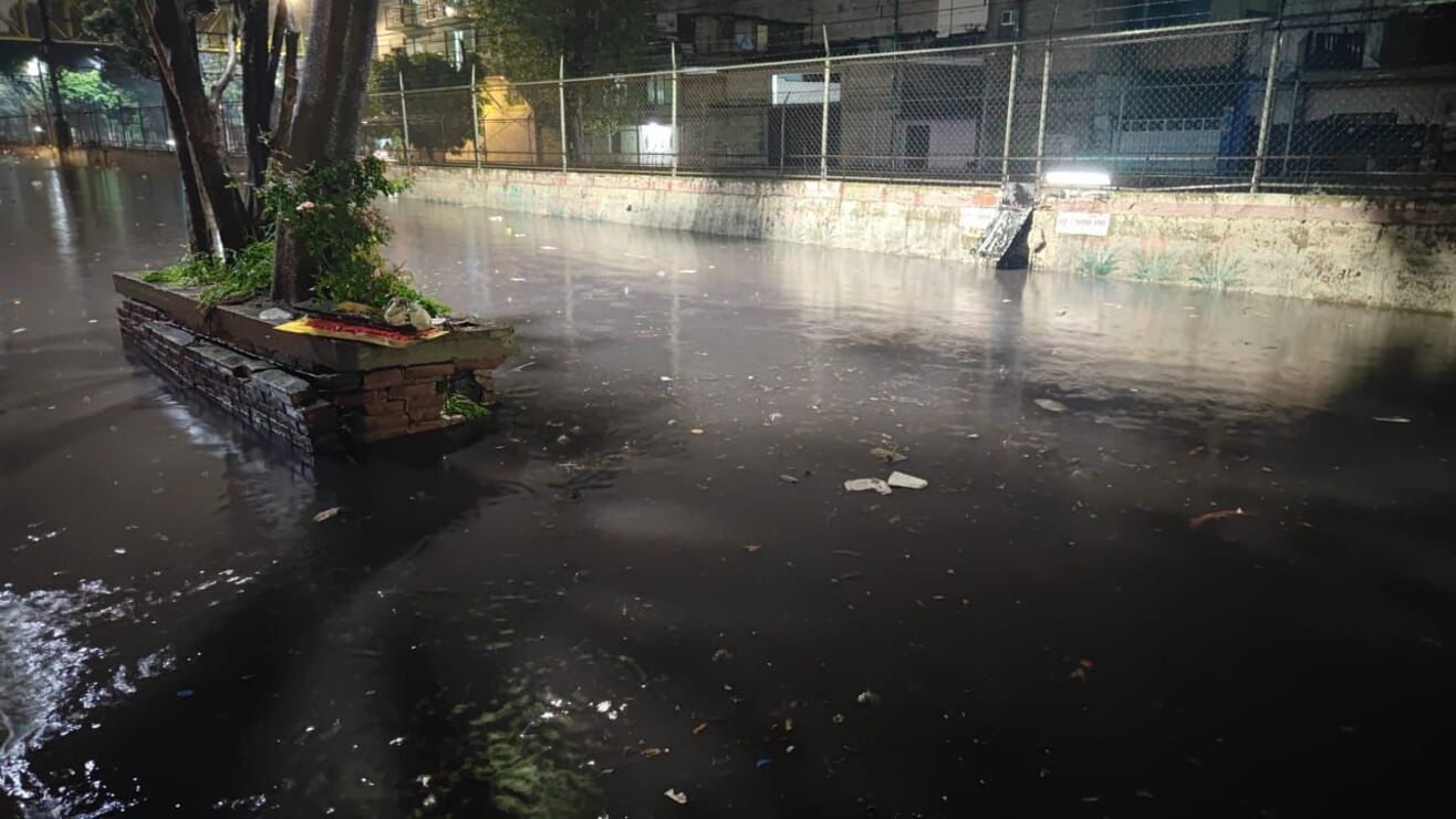 Intensa Lluvia Causa Inundaciones y Afectaciones en Viviendas del Oriente del Edomex