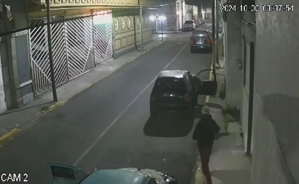 VIDEO: Robo de automóvil en Toluca, ¡captado en el momento!