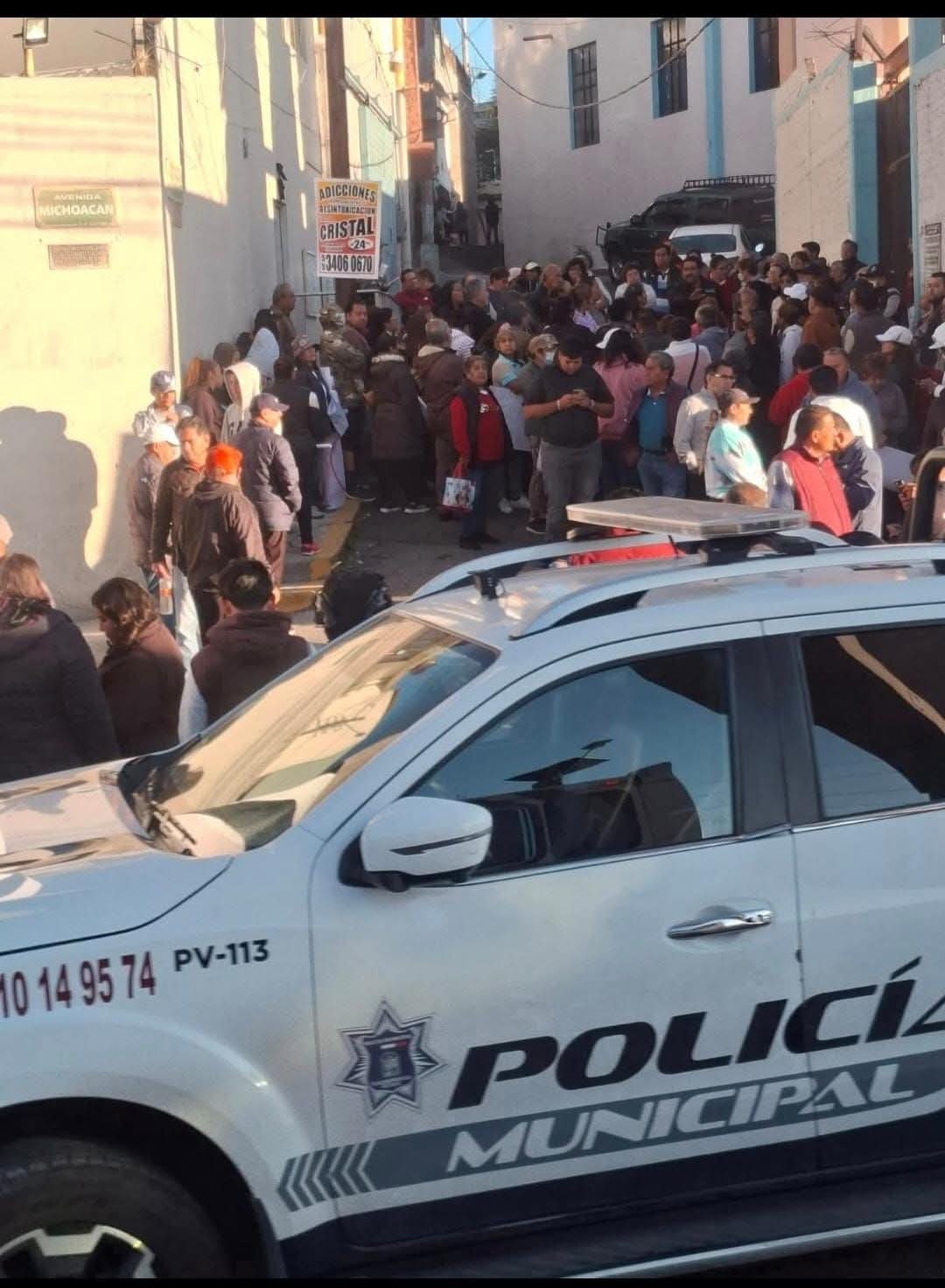 Policías interceptaron a los manifestantes / Foto Especial
