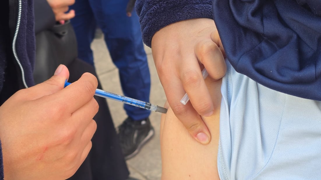 Autoridades instan a padres de familia a verificar que sus hijos cuenten con la vacuna SRP (Sarampión, Rubéola y Parotiditis). Foto Especial