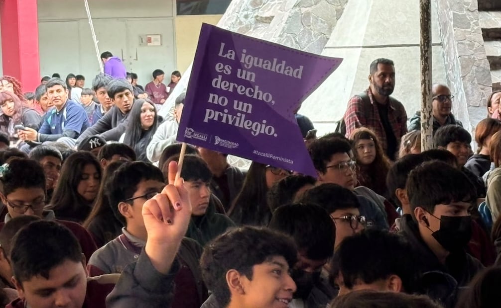 Autoridades estatales impartieron actividades de prevención de violencia digital en el Conalep Bernardo Quintana de Cuautitlán Izcalli. Foto Arturo Contreras / El Universal