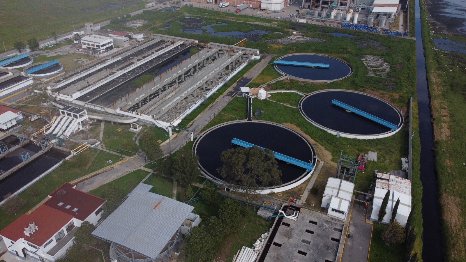 Macroplantas tratadoras de aguas residuales en Toluca. Foto Jorge Alvarado