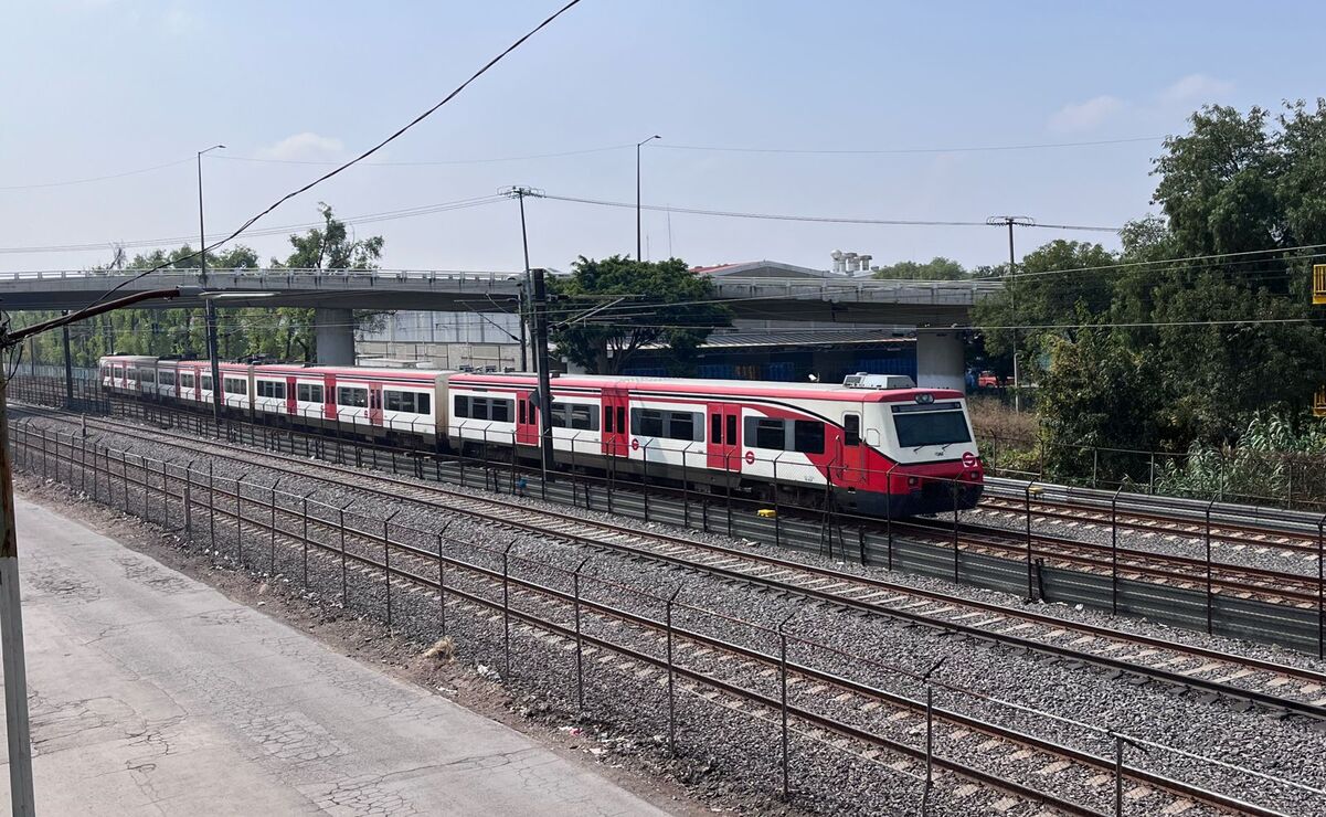 El Tren Suburbano te lleva a tus reuniones familiares estas fiestas decembrinas Foto: Arturo Contreras.