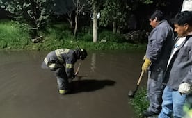 Desazolvan calles de San Pedro Totoltepec tras inundación por lluvias 