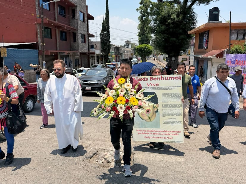 La conmemoración incluyó misa, marcha y mitin en puntos clave del conflicto. Foto Emilio Fernández