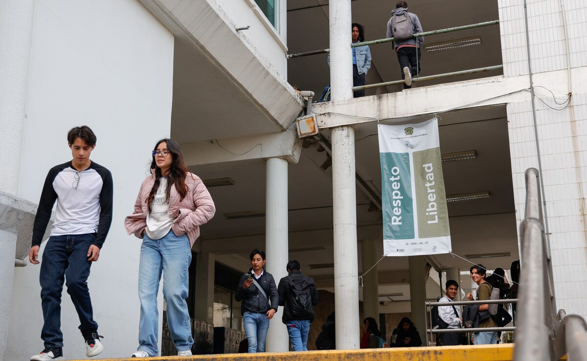 Junto con el preescolar, el nivel superior presenta un retraso en los egresos. Foto: Arturo Hernández I El Universal Estado de México.