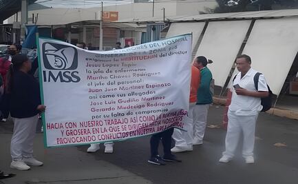 Personal de la Clínica N° 68 del IMSS bloquean la vía Morelos en Ecatepec