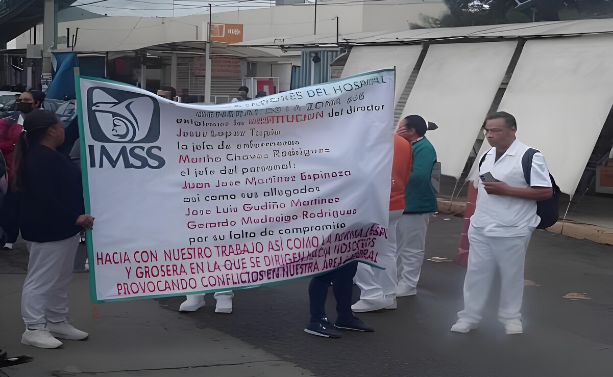 Personal de la Clínica N° 68 del IMSS bloquean la vía Morelos en Ecatepec