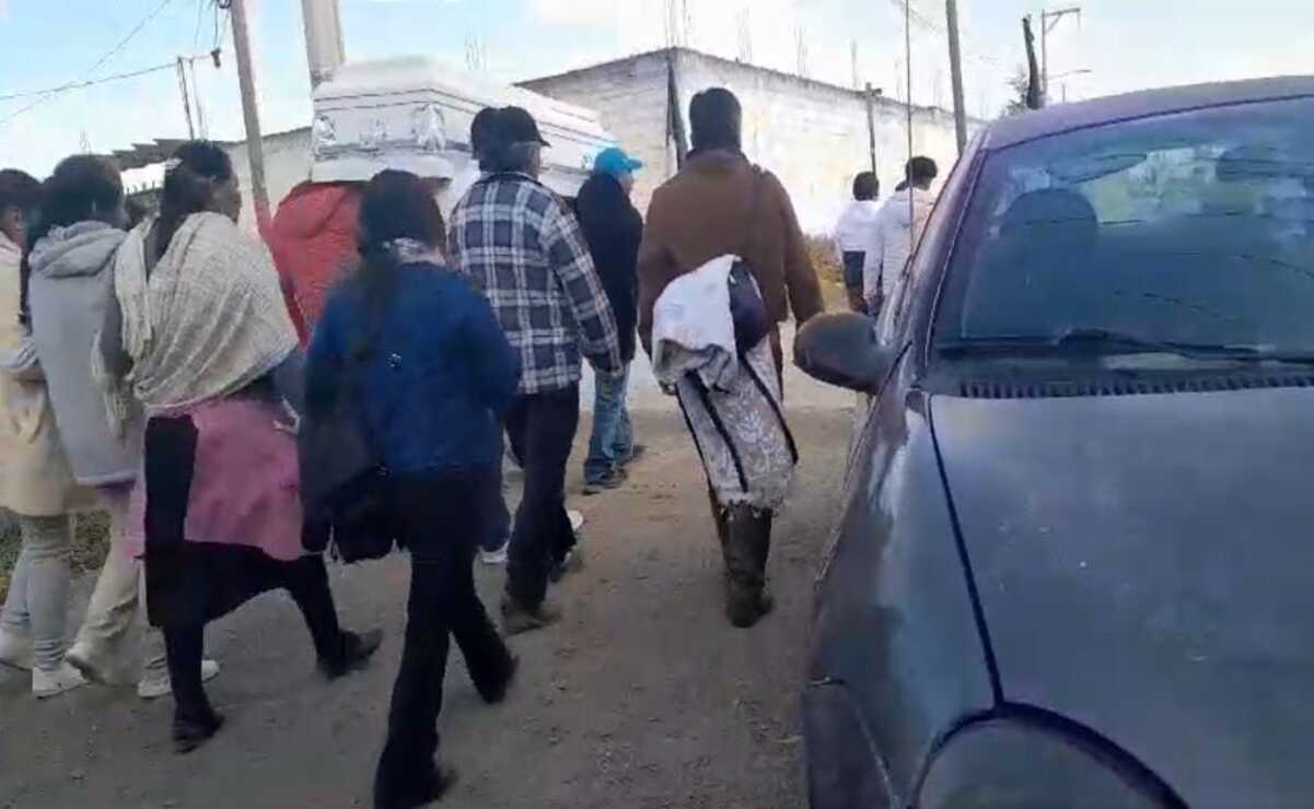 Último adiós: Familiares y amigos despiden a Cristian tras volcadura de tráiler