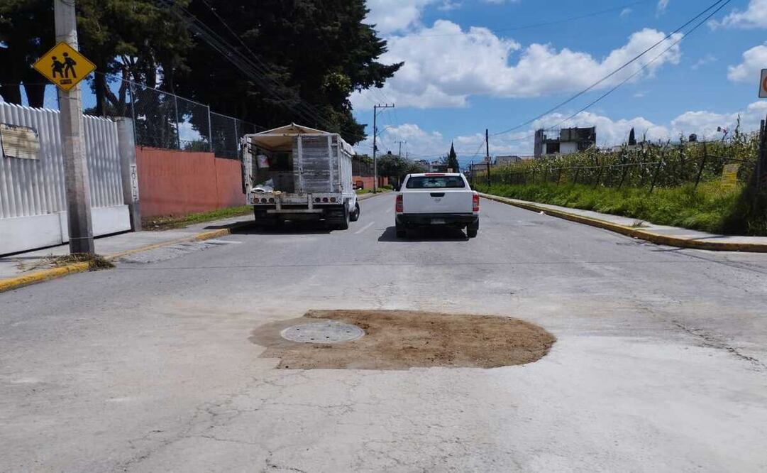 El boquete esta ubicado en la calle de Vasco de Quiroga en la delegación Capultitlán. Foto: Especial