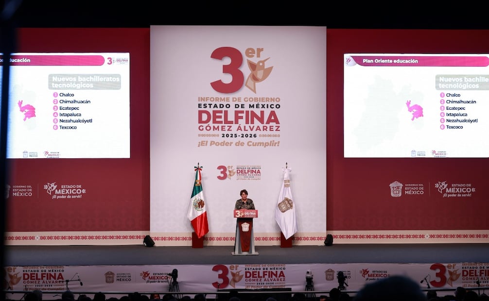 El gobierno mexiquense destacó la reducción de la deuda estatal en más de 2 mil millones de pesos y tres años consecutivos sin solicitar nuevos financiamientos. Foto Alejandro Vargas / El Universal