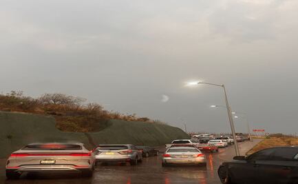 Vecinos de Bosque Real en Huixquilucan alertan sobre accidentes en desviación vial por socavón