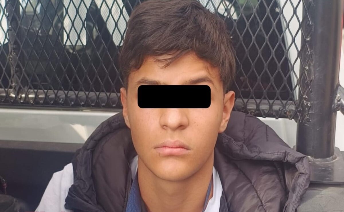 Detienen a menor por robo a transeúnte en Tlalnepantla