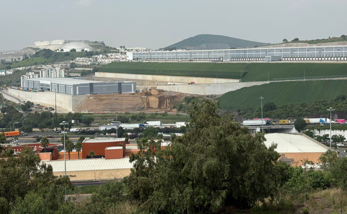 En Cuautitlán Izcalli, el hartazgo por el tráfico lleva a vecinos a amenazar con impedir la apertura de un centro logístico clave de Mercado Libre. Foto: Arturo Contreras