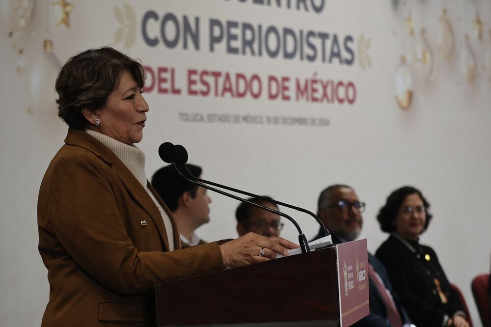 La gobernadora mexiquense destacó la importancia de la transparencia y la rendición de cuentas para recuperar la confianza de los ciudadanos. Foto Especial