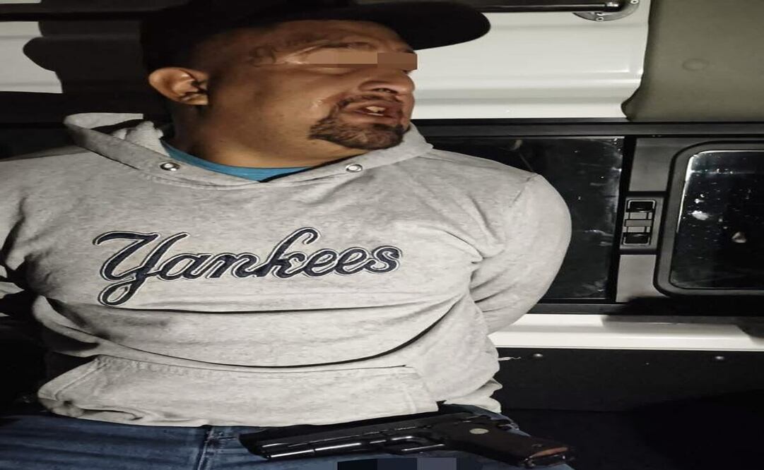 Al hombre le fue hallada una réplica de arma de fuego / Foto: Especial