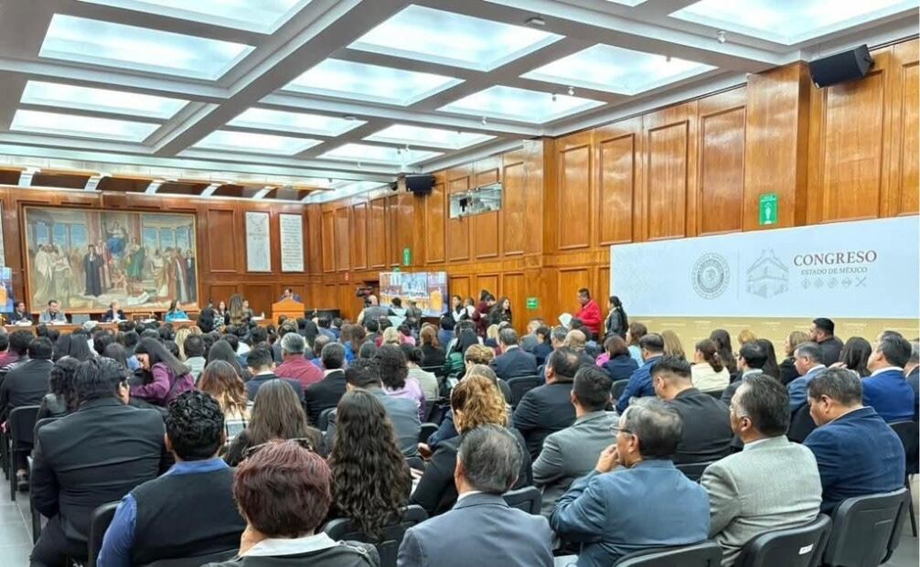 Estereotipos de género persisten en el hogar: 4 de cada 10 mujeres sienten recibir menos apoyo familiar para estudiar ciencias. Foto Especial