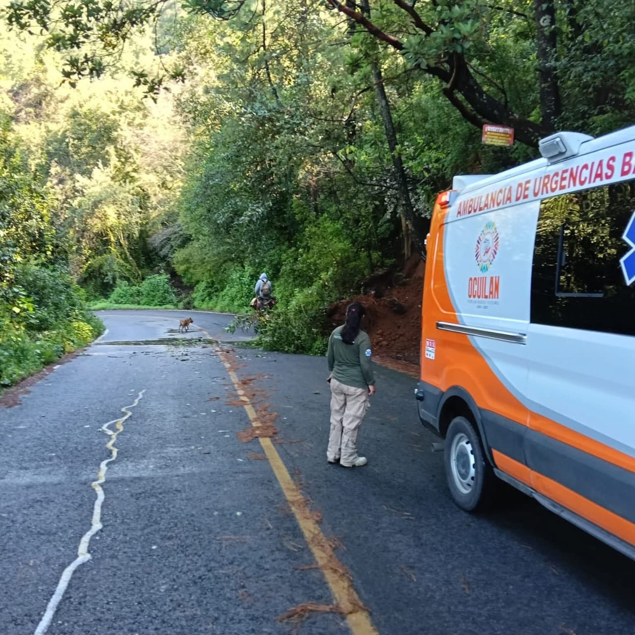Chamusquines liberaron la carretera rumbo a Cuernavaca / Foto Especial