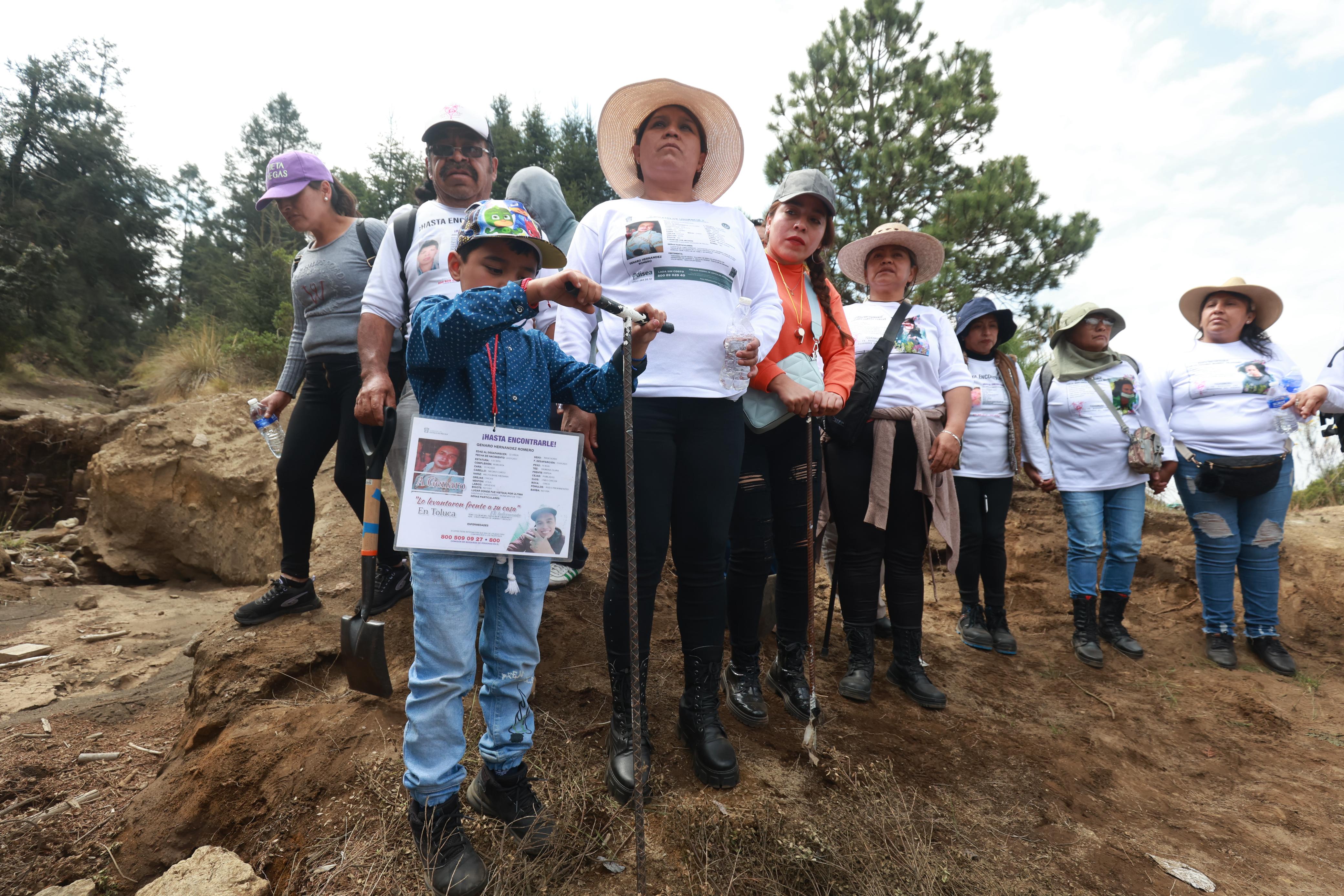 Inician búsqueda de cuerpos y restos humanos en Xalatlaco