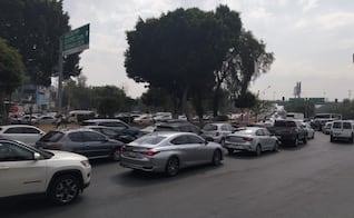 ¡Colapso vial en Periférico Norte! A obras de rehabilitación se sumó un bloqueo