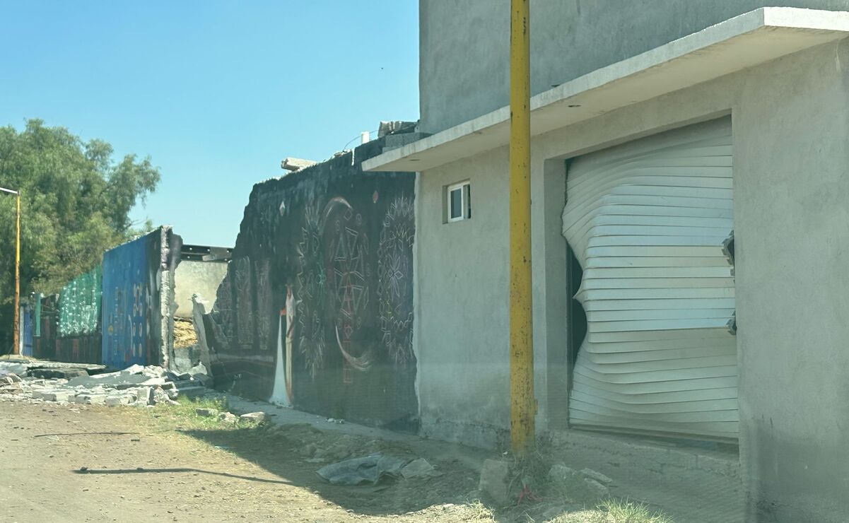 La explosión alcanzó otros dos talleres pirotécnicos cercanos / Foto Arturo Contreras