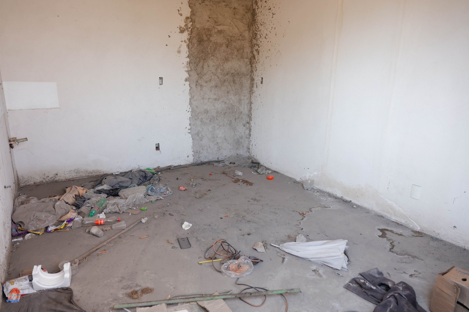El abandono gubernamental ha sumido a Colinas del Sol en el caos. Foto Arturo Hernández