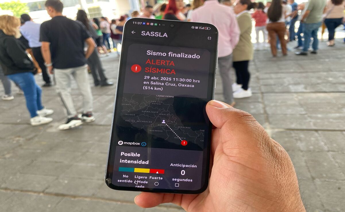 La alerta del simulacro se recibirá por el celular/ Foto Emilio Fernández