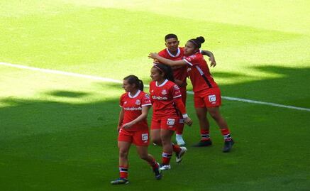¡Victoria escarlata! Diablas Rojas del Toluca regresan a la senda del triunfo al vencer 2-1 a Santos