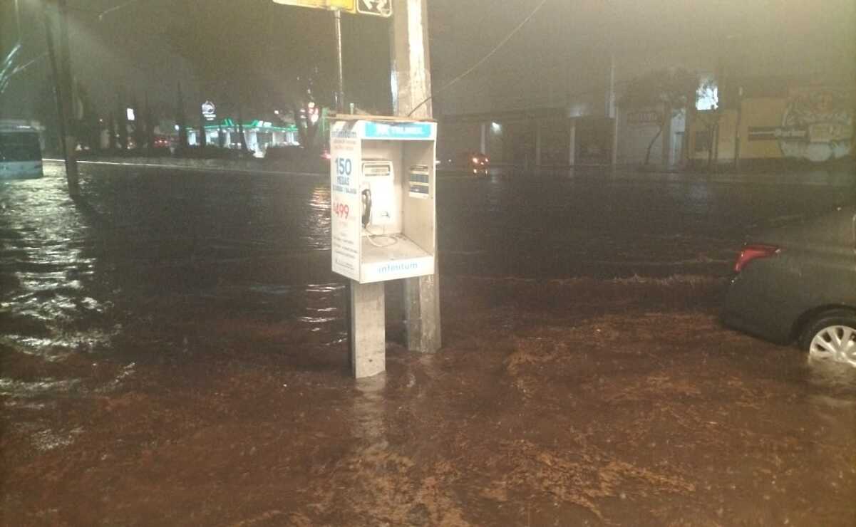 Inundaciones en Toluca / Foto Macrina Vázquez