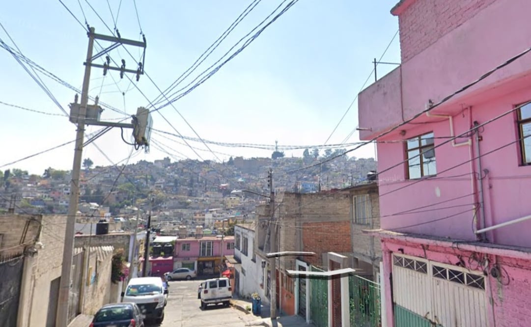 La Guardia Municipal estableció un perímetro de seguridad para permitir el trabajo de los peritos criminalistas. Foto Especial