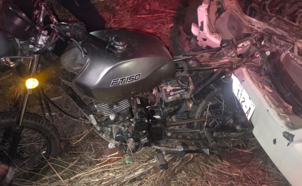 Cristian “N”, de 19 años y conductor del vehículo Nissan involucrado, fue asegurado por las autoridades para deslindar responsabilidades. Foto Especial