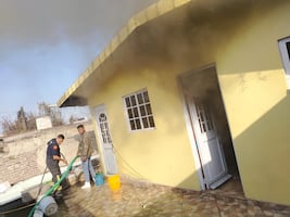 Bomberos de Cuautitlán Izcalli sofocan incendio de vivienda y evitan tragedia