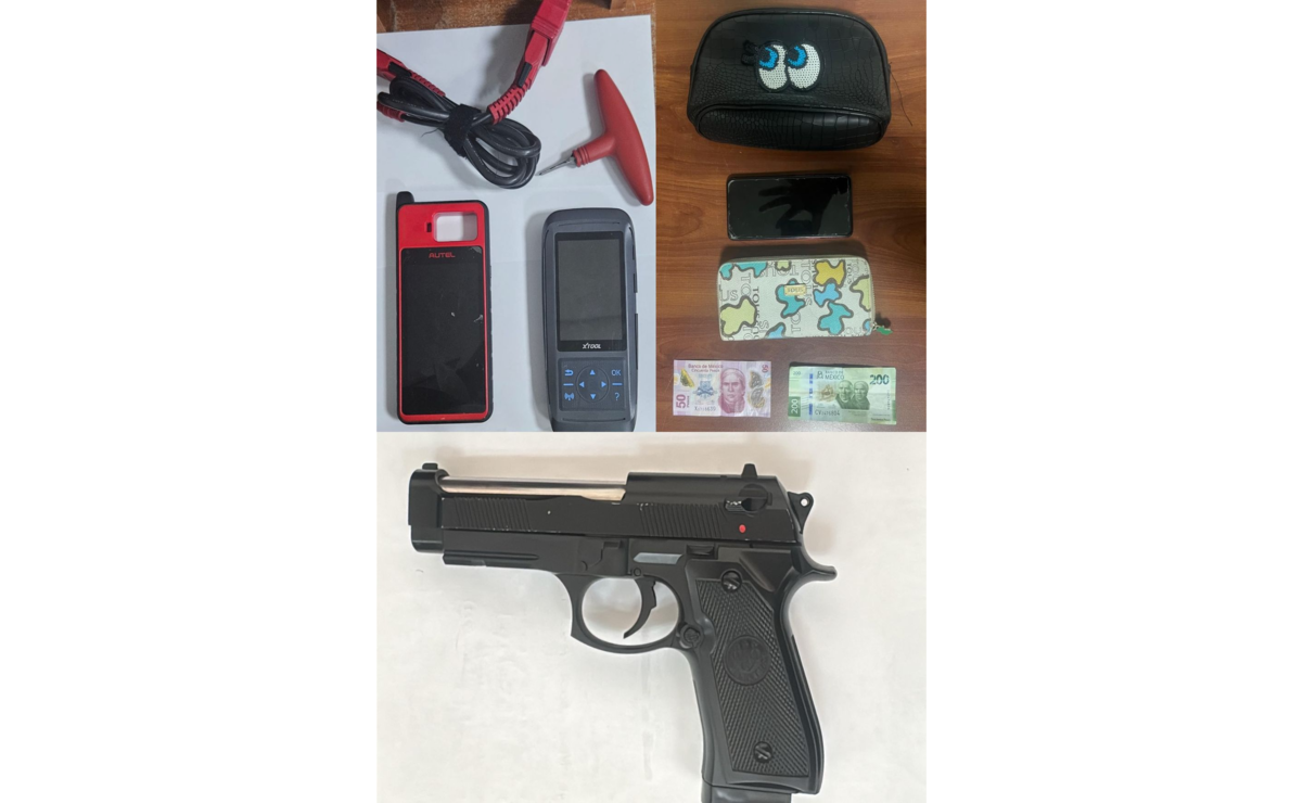 El gobierno de Ecatepec precisó que Carlos “N” llevaba consigo dos escáneres y una llave utilizada para abrir vehículos, además de un arma de fuego. Foto: Especial