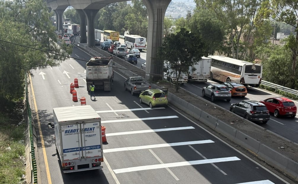 Los reductores buscan obligar a los automovilistas a respetar el límite de velocidad permitido en carriles centrales. Foto Especial