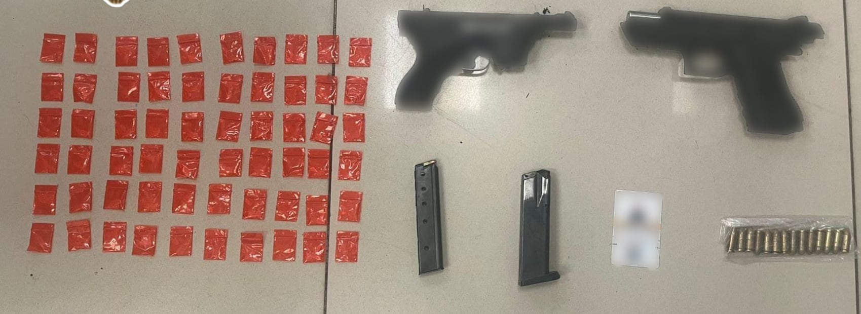 Durante el operativo, uno de los presuntos implicados resultó lesionado, por lo que fue trasladado a un hospital para recibir atención médica. Foto: especial