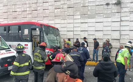 Accidente de autobús en Toluca deja 35 personas lesionadas 