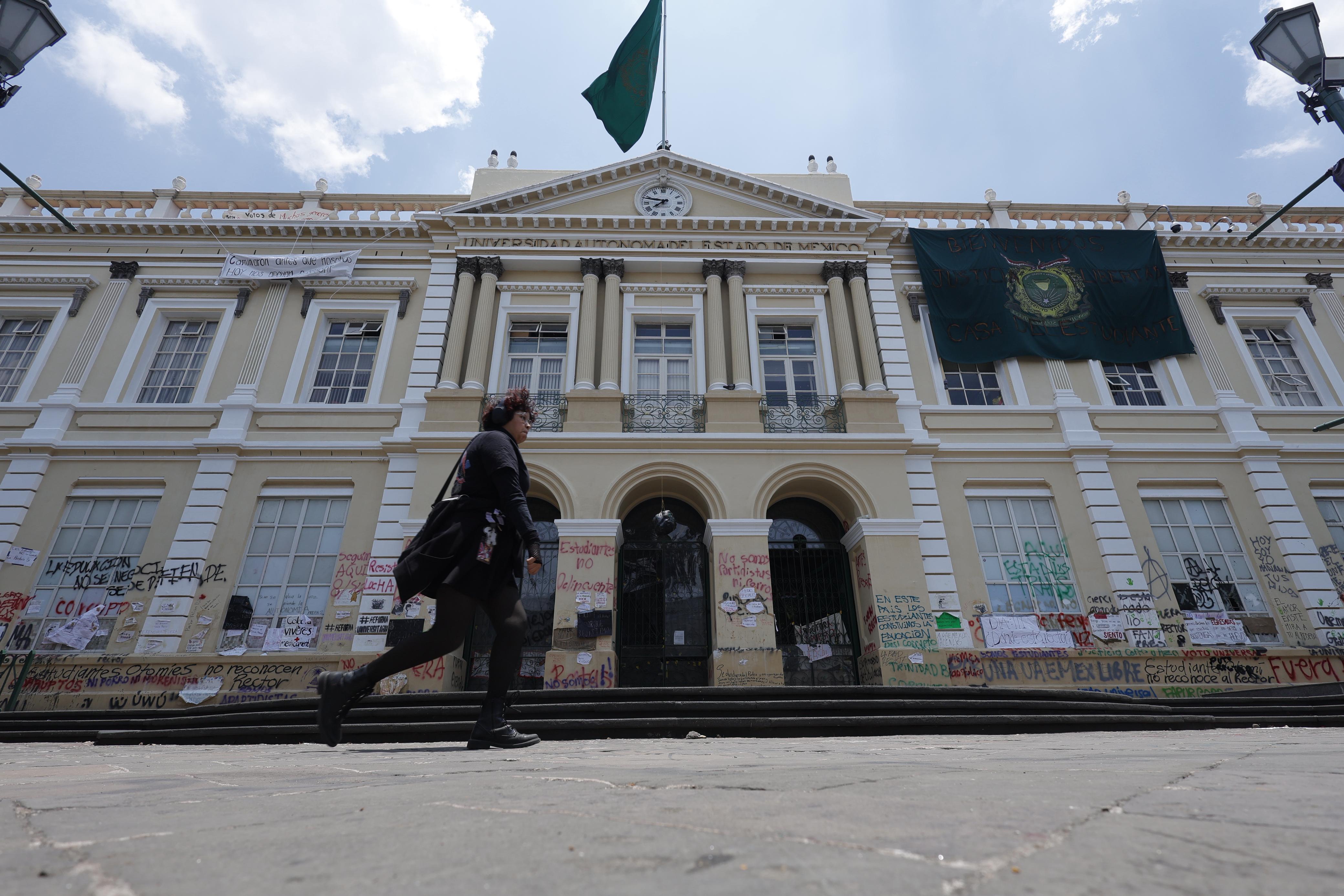 Futuro incierto: Normatividad agrava crisis en UAEMex