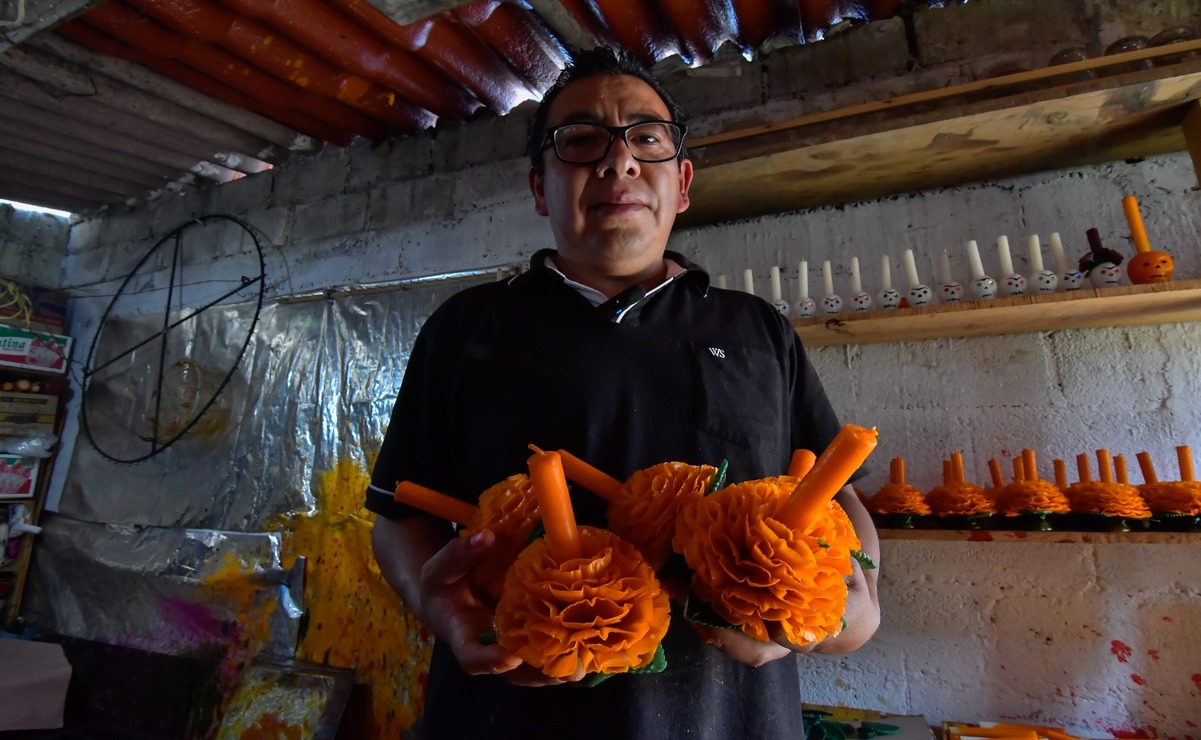 Edomex: Velas de flor de cempasúchil, tradición familiar