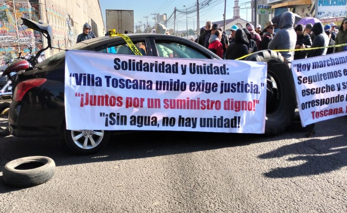 El grupo de colonos reprochó a la autoridad local que están comprando pipas de agua / Foto Karen Aldama