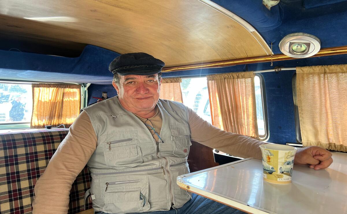 Víctor Estévez cuenta con otros autos de colección, como un Jeep modelo 1962, un Volkswagen de 1969 y un Buggy. Foto: Alejandra Santillán.
