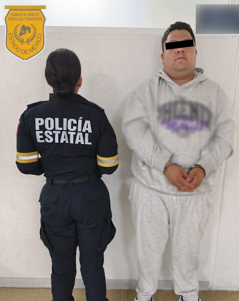 Durante la revisión se aseguraron diez billetes de 500 pesos que la víctima reconoció como propios / Foto Especial
