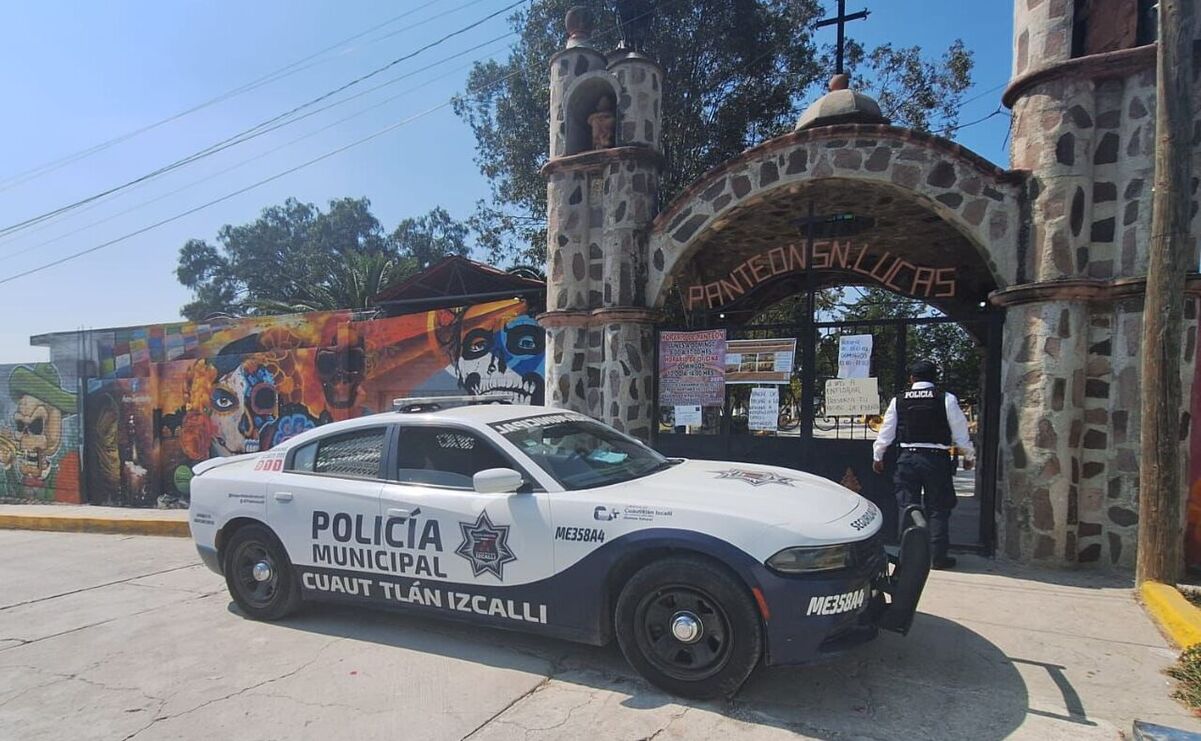 Elementos de la Comisaría General de Seguridad Pública y Protección Civil y Bomberos de Cuautitlán Izcalli listos para el operativo Día de Muertos / Foto: Especial
