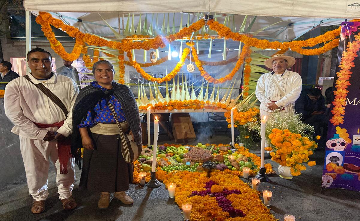 Cada ofrenda de Día de Muertos representa la esencia de lo que en vida compartieron familiares. Foto: Hanna Santillán.