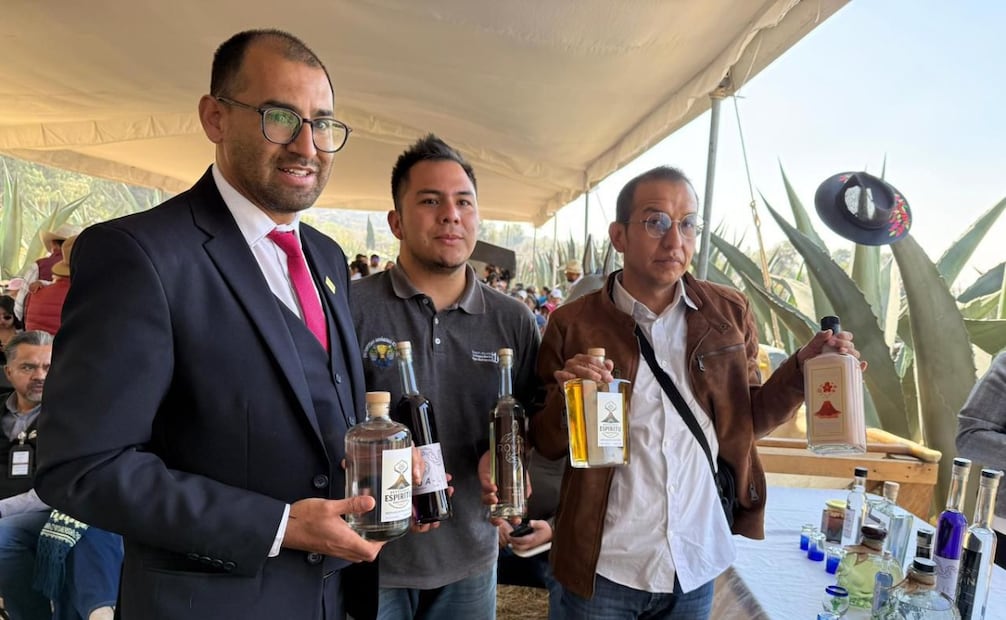 El alcalde Felipe Arvizu encabezó la mesa de trabajo para consolidar la protección jurídica de este producto de identidad regional. Foto Especial